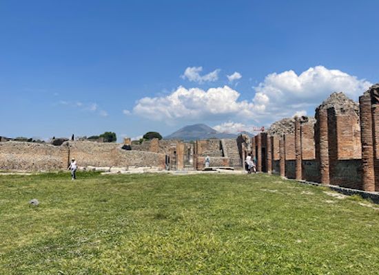 italy/pompeii/landmark/lupanare-di-pompei
