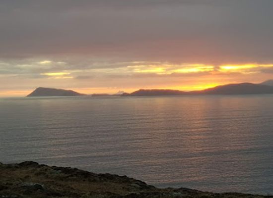 ireland/county-kerry/landmark/wild-atlantic-way-discovery-point-kenmare-river-view-no-signpost