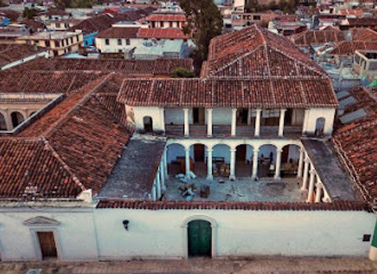 mexico/chiapas/san-cristobal-de-las-casas/landmark/la-ensenanza-casa-de-la-ciudad