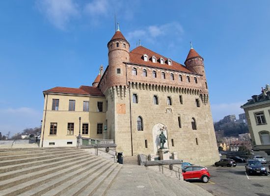 switzerland/lausanne/landmark/chateau-st-maire