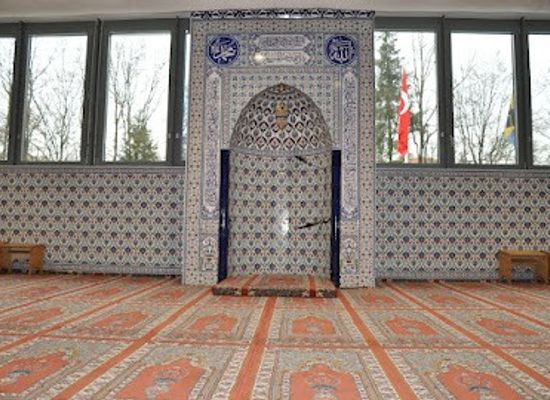 switzerland/zug/landmark/fatih-camii
