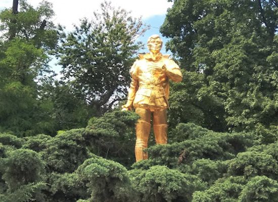 ukraine/donets-ridge/landmark/solovianenko-memorial