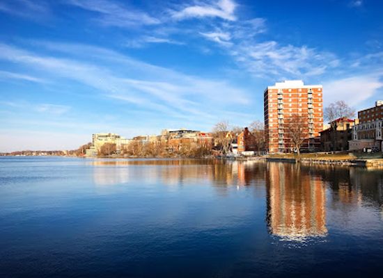 wisconsin/madison/landmark/uw-goodspeed-family-pier