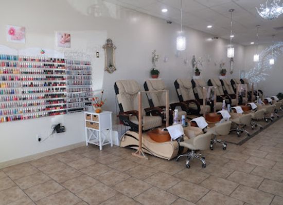 new-mexico/bernalillo/landmark/annie-s-nails