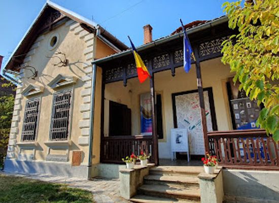 romania/sibiu/landmark/museum-of-hunting-august-von-spiess