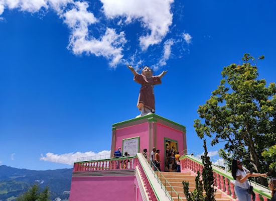 dominican-republic/sierra-de-neiba/landmark/monument-divine-child