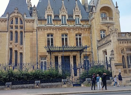 france/amiens/landmark/picardy-regional-tourism-committee