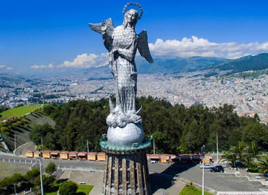 ecuador/coastal-lowlands/landmark/virgin-of-the-panecillo