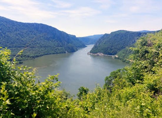 romania/cheile-nerei-national-park/landmark/iron-gates-natural-park