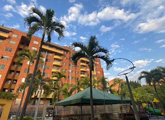 colombia/medellin/laureles/landmark/jardin-de-los-laureles