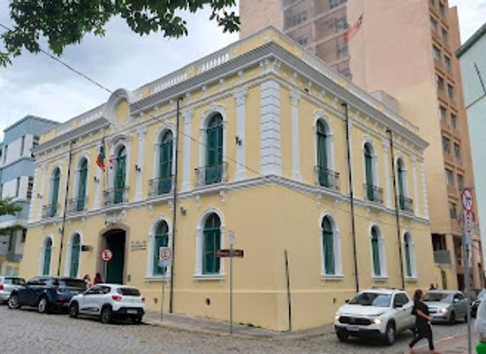 brazil/florianopolis/landmark/casa-de-camara-e-cadeia