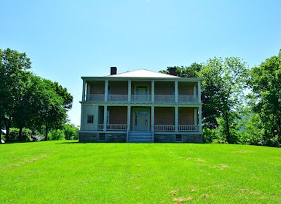 west-virginia/eastern-panhandle/landmark/lockwood-house