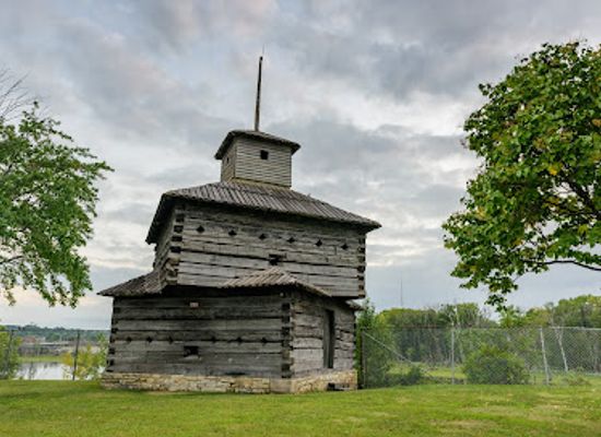 illinois/northern-illinois/landmark/fort-armstrong-historic-site