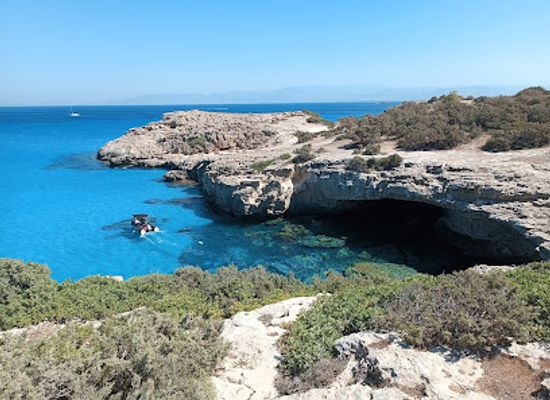 cyprus/akamas-peninsula/landmark/manolis-bay