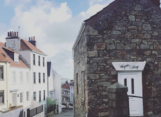 guernsey/st-sampson/landmark/tour-guernsey