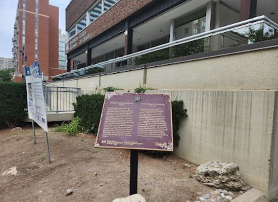 canada/central-canada/landmark/canadian-historical-plaque-girl-guide-movement-in-canada