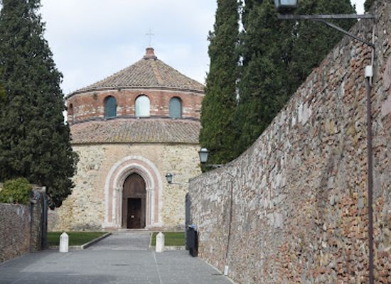 italy/perugia/landmark/ipogeo-dei-volumni-e-necropoli-del-palazzone