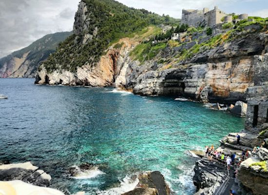 italy/cinque-terre/landmark/grotta-di-lord-byron