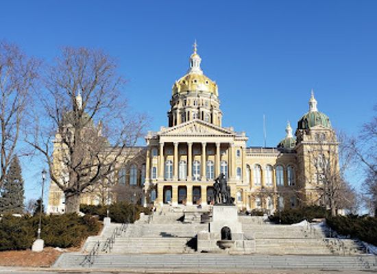 iowa/des-moines/east-village/landmark/iowa-state-capitol