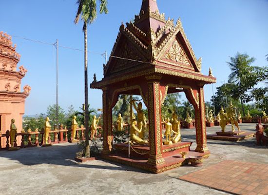 cambodia/sihanoukville/landmark/wat-intnhean-called-wat-krom