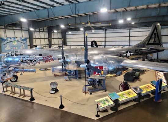 connecticut/hartford-county/landmark/new-england-air-museum
