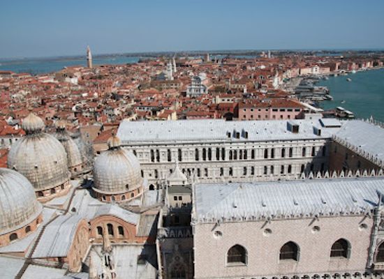 italy/venice/landmark/national-archeological-museum