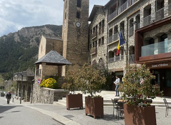 andorra/ordino/landmark/placa-major