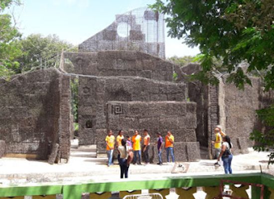 curacao/mahaai/landmark/cathedral-labyrinth-of-thorns