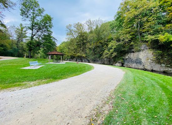 iowa/little-switzerland/landmark/echo-valley-state-park