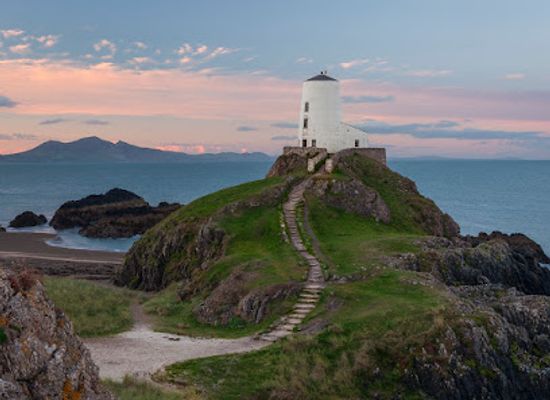united-kingdom/merionethshire/landmark/goleudy-twr-mawr