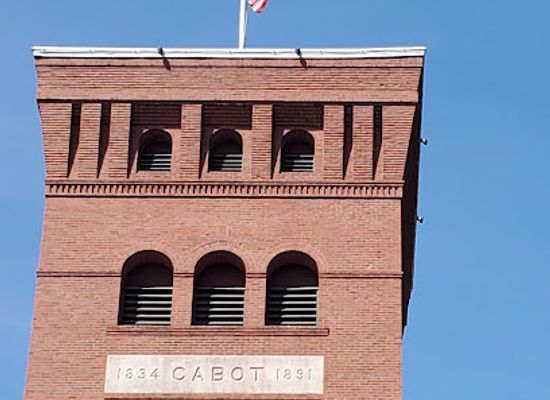 maine/brunswick/landmark/cabot-mill-antiques