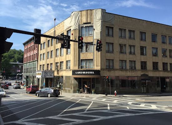 vermont/brattleboro/landmark/latchis-theatre