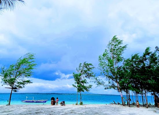 philippines/bicol-region/landmark/canimog-island