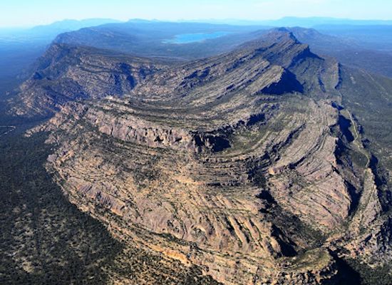 australia/grampians/landmark/grampians-helicopters