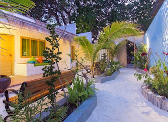 maldives/ukulhas/landmark/trip-villa