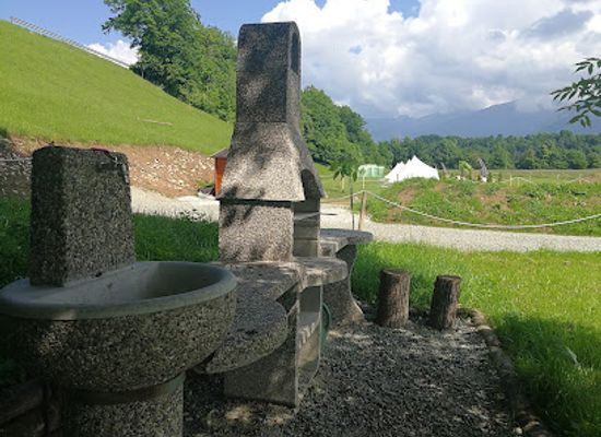 slovenia/sava/landmark/camping-green-garden-park-misace