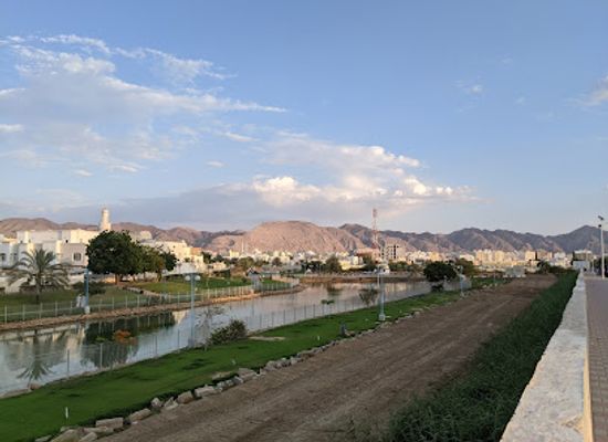 oman/muscat/al-ghubrah/landmark/ghubrah-lake-park