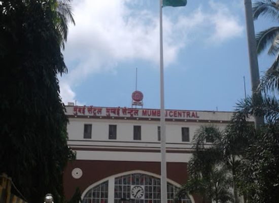india/mumbai/landmark/indian-flag