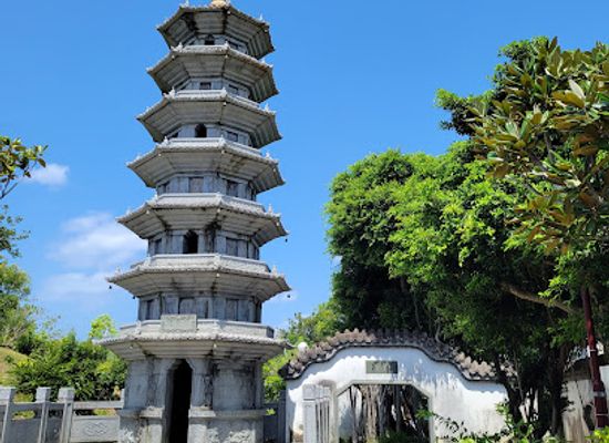 japan/okinawa/landmark/fukushuen-garden