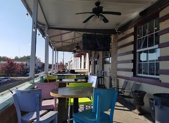 mississippi/starkville/landmark/hobie-s-on-main