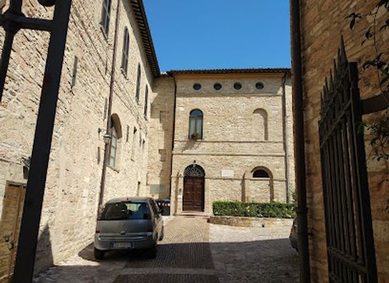 italy/assisi/landmark/san-giacomo-de-muro-rotto