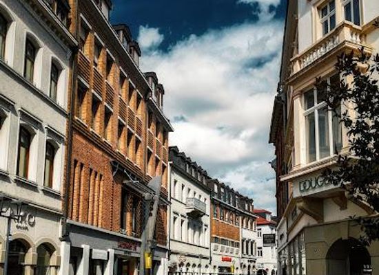 germany/heidelberg/landmark/hauptstrasse