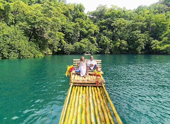 jamaica/port-antonio/landmark/blue-lagoon-tour-with-illis