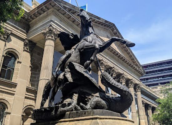 australia/central-victoria/landmark/st-george-and-the-dragon-statue