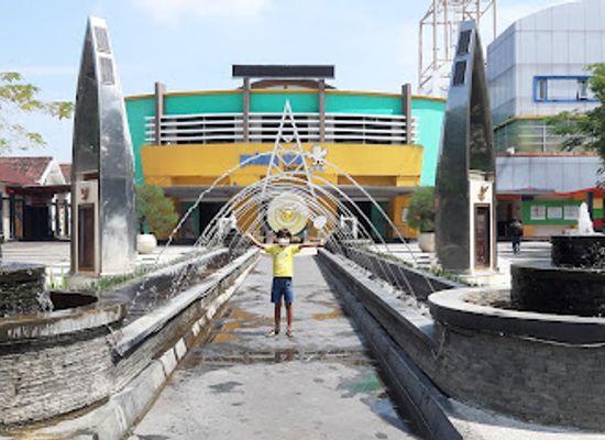 indonesia/yogyakarta/landmark/taman-pintar-yogyakarta