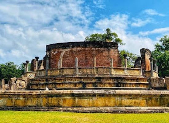 sri-lanka/polonnaruwa-district/landmark/vatadage