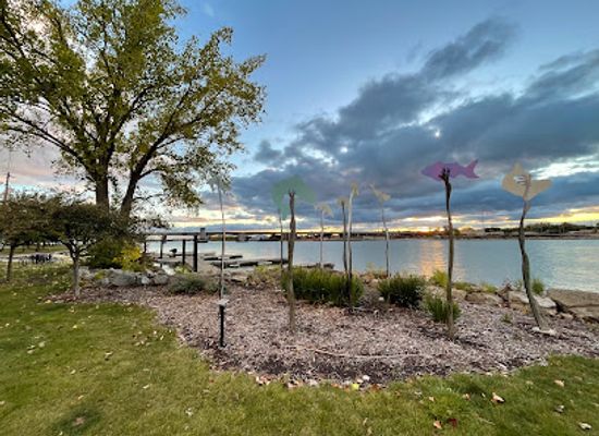 wisconsin/green-bay/landmark/fox-river-trail