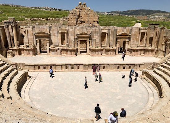 jordan/jerash/landmark/southern-theatre