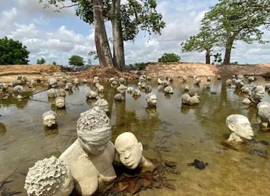 ghana/ada-foah/landmark/nkyinkyim-museum