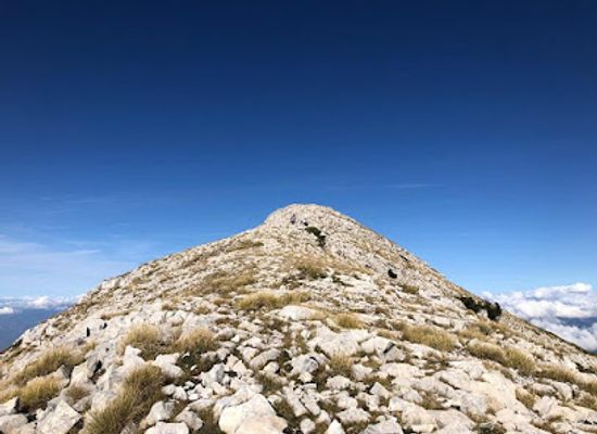 albania/tomorr-mountain/landmark/maja-e-cukes-se-partizanit